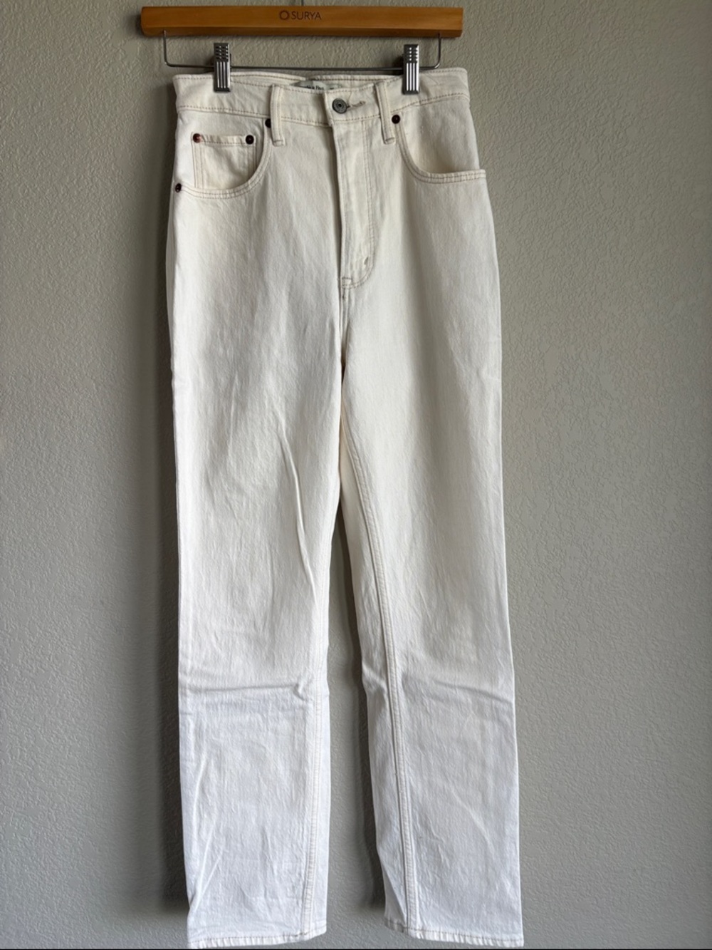 Abercrombie & Fitch Men's Off-White Straight Jeans